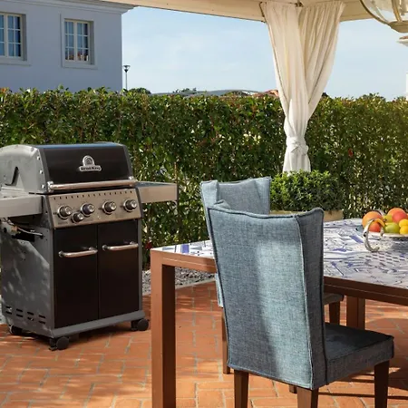 Rustic Luna With Pool And Grill In Porec *